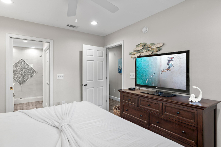 Bedroom, Windancer 101, Walton