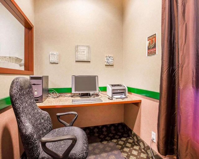 Others 5, Quality Inn & Suites Lethbridge, Division No. 2
