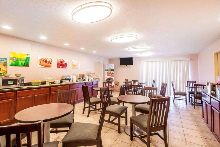 Food & Drinks 5, Quality Inn & Suites Vancouver - Hazel Dell, Clark