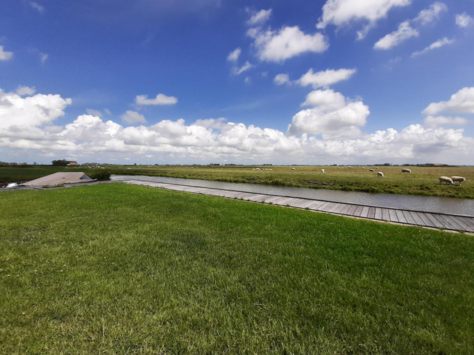 Others 4, Group Getaway in Friesland, Littenseradiel