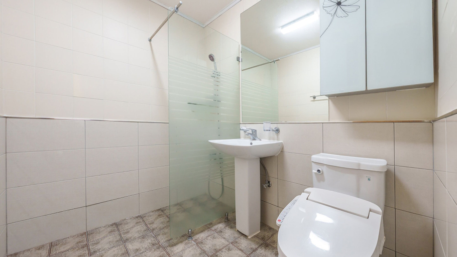 Bathroom 4, Yangyang Sunrise Sea Pension, Yangyang