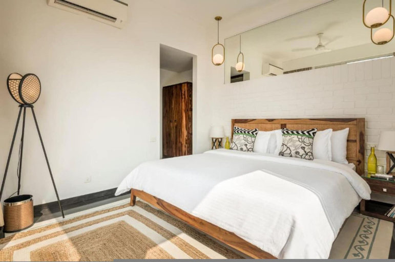 Room 2, Sol by Hireavilla - 2BR w Private Pool in Anjuna, North Goa