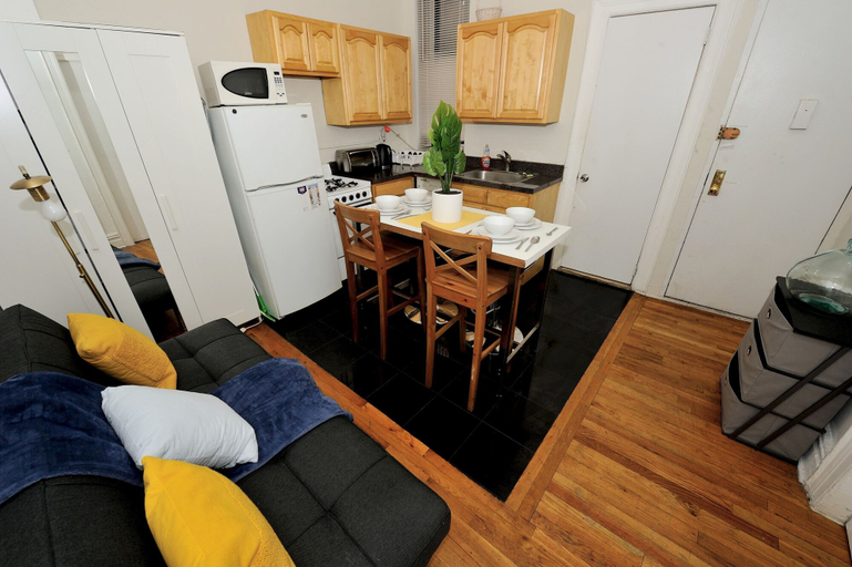 Room 3, Midtown West Furnished Apartment 3BR Perfect Share, New York