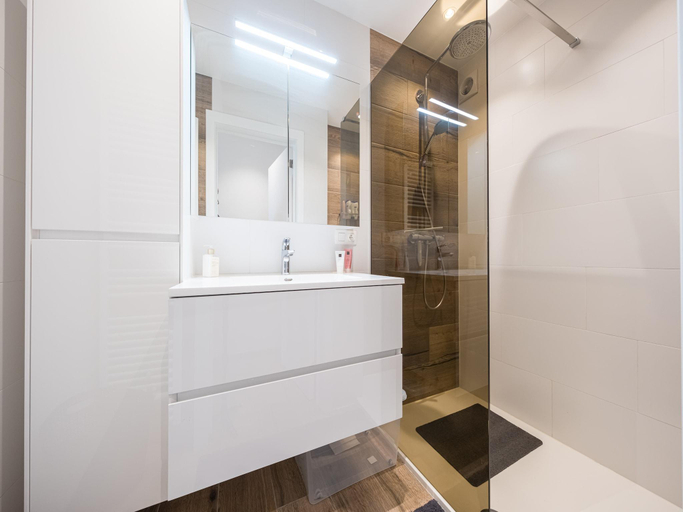 Bathroom 3, Corner apartment with phenomenal sea view, West-Vlaanderen