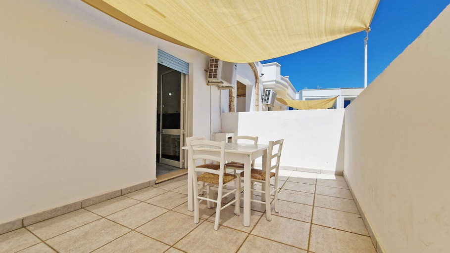 Room 3, Corte 3 in Residence With 4 Beds - 2 Bedrooms, Lecce