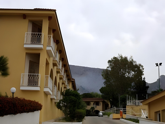 Exterior & Views 1, Perla del Golfo Resort, Palermo