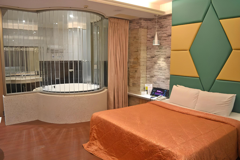 Others 5, King & Princess Motel II, Tainan