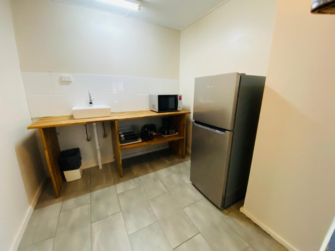 Others 3, The Nowra Motor Inn, Shoalhaven - Pt A
