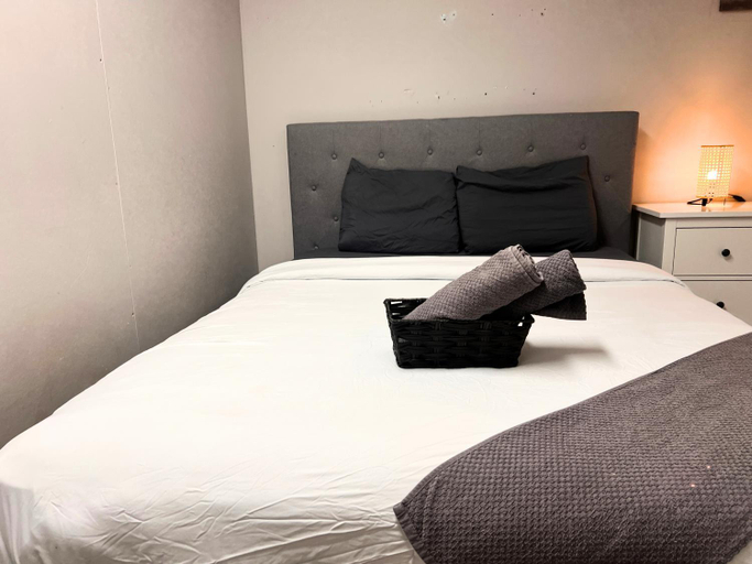 Others 3, Flowealth Suites - Private Rooms Near West Edmonton Mall, Division No. 11
