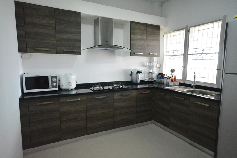 Others 5, Jc Guesthouse, Phunphin
