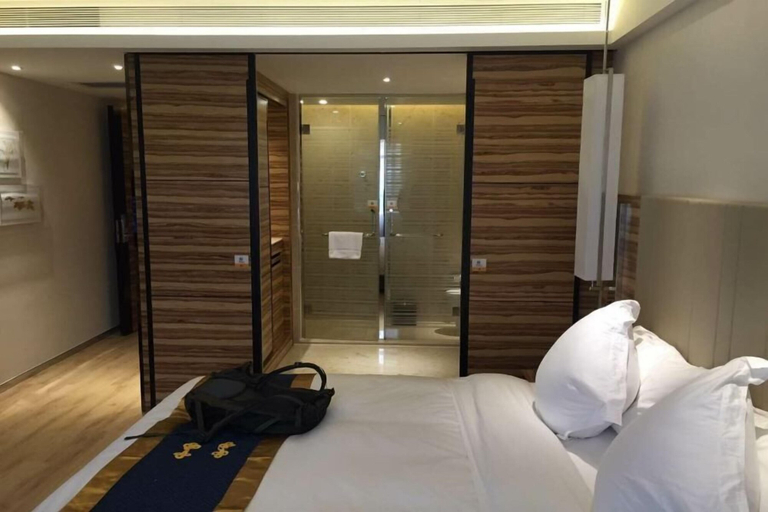 Bedroom 3, Echeng Hotel, Qinzhou