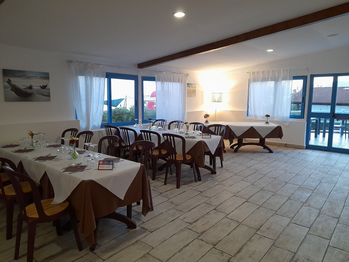 Food & Drinks 5, Settebello Village, Latina