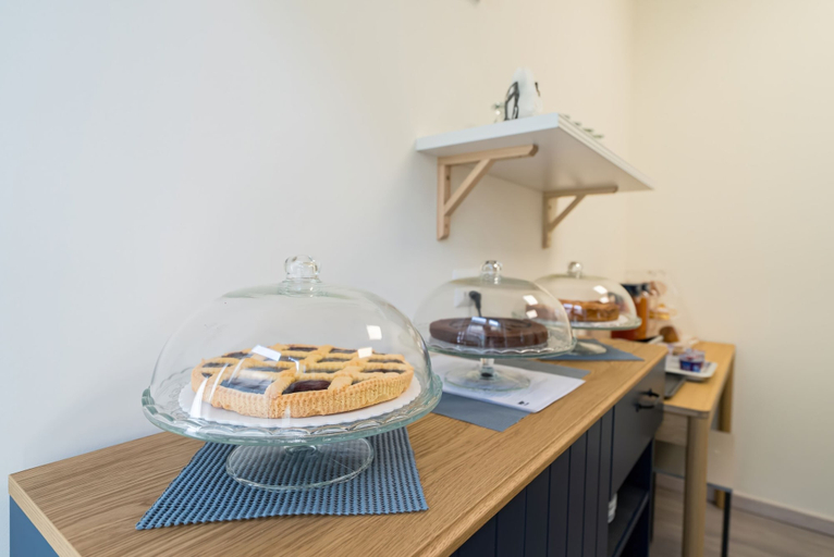Food & Drinks 5, Rooms & Breakfast Centrale, Ancona