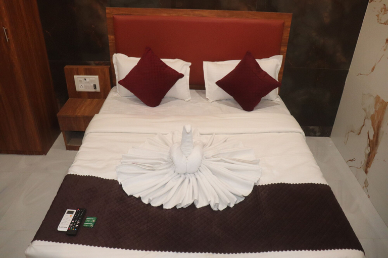 Bedroom 4, Hotel Chirag Next, Palghar