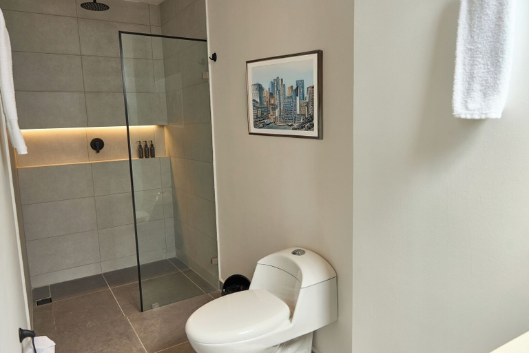 Bathroom 3, Comfortable Escape Rosa Negra Stadio Apartasuite, Medellín