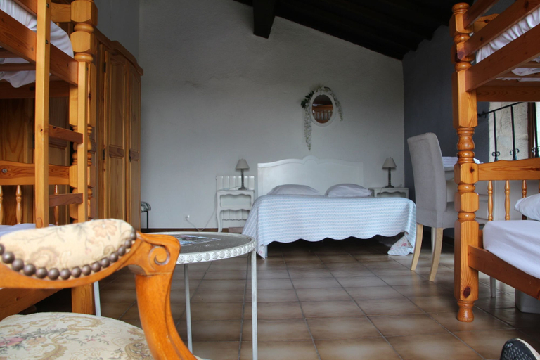 Bedroom 4, castel chambres, Aude