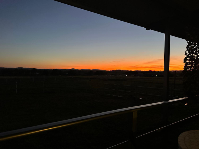 Others 2, Valleyview Tiny House - Tamworth, Tamworth Regional - Pt A