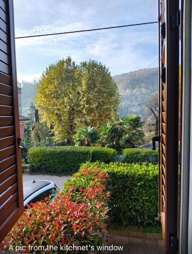 Others 3, Lora Como Apartment, free private parking, self check in, Como
