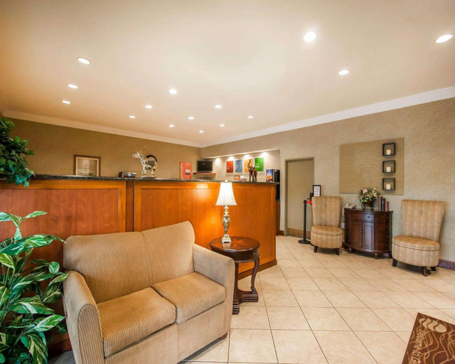 Public Area 2, Quality Inn & Suites Germantown North, Shelby