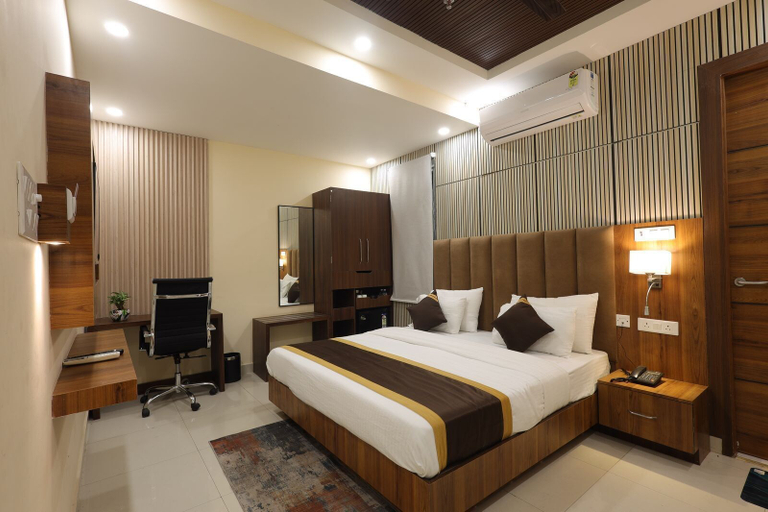 Bedroom 4, GP Palace, Lucknow
