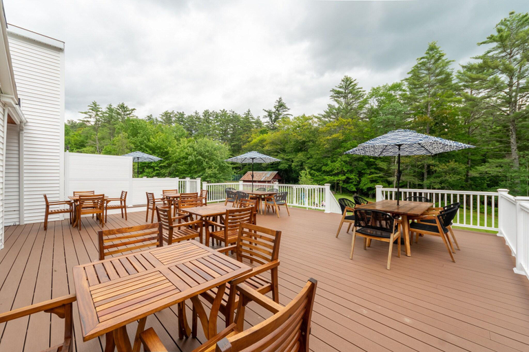Food & Drinks 5, Cranmore Mountain Lodge, Carroll