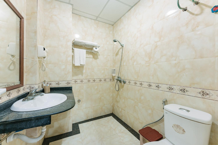 Bathroom 4, Thao Minh New Star Hotel, Cát Hải