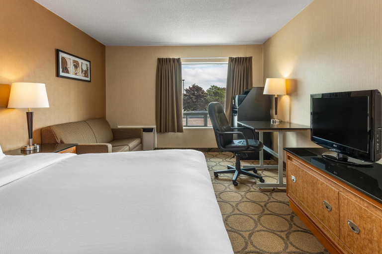 Bedroom 2, Comfort Inn Kapuskasing, Cochrane