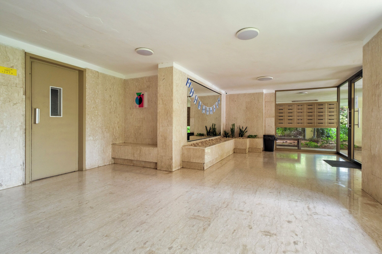 Others 5, Ramat Aviv Stylish Stay by Sea N' Rent