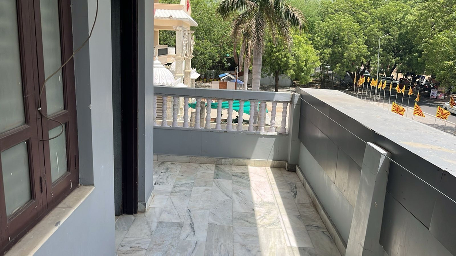 Others 5, Hotel Shiv Shakti, Sirohi