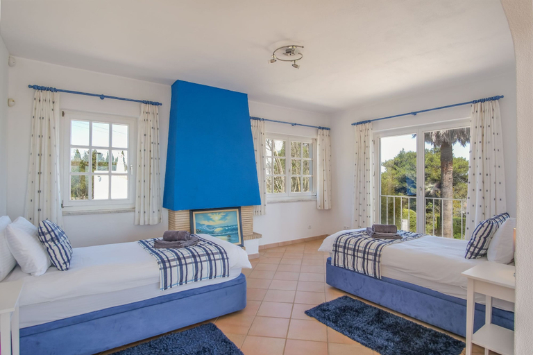 Room 4, Vale Verde in Lagos With 6 Bedrooms and 4 Bathrooms, Lagos