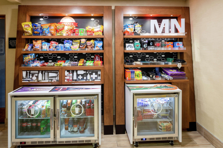 Food & Drinks 5, Hampton Inn by Hilton Minneapolis/Eagan, Dakota