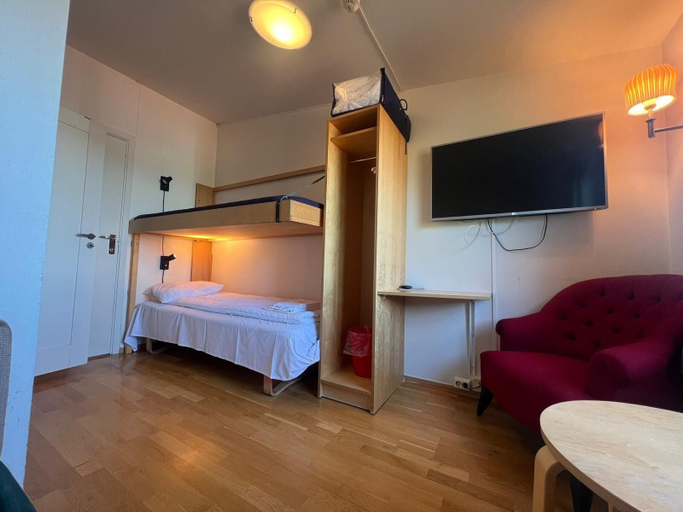 Bedroom 3, Hovdetun - Gjøvik Vandrerhjem - Hostel, Gjøvik