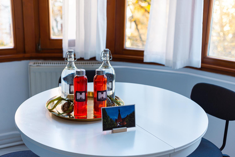 Food & Drinks 5, Deluxe Swan Stone Castle Apartment, Budapesti
