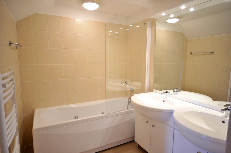 Bathroom 3, Lagrange Vacances - Residence Jardin Mauresque, Gironde