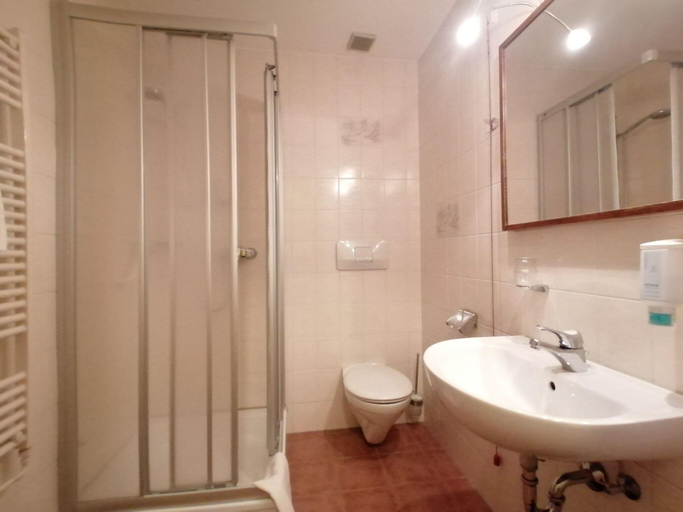 Bathroom, Schlossberghof Marzoll, Berchtesgadener Land