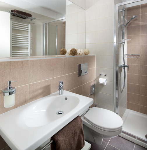 Bathroom 5, Riviera, Zlín