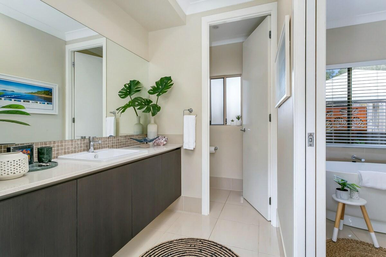 Bathroom 4, Escapades @ Palm Cove, Cairns