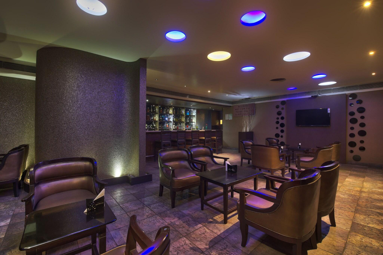 Food & Drinks 5, Vishwaratna Hotel, Kamrup Metropolitan