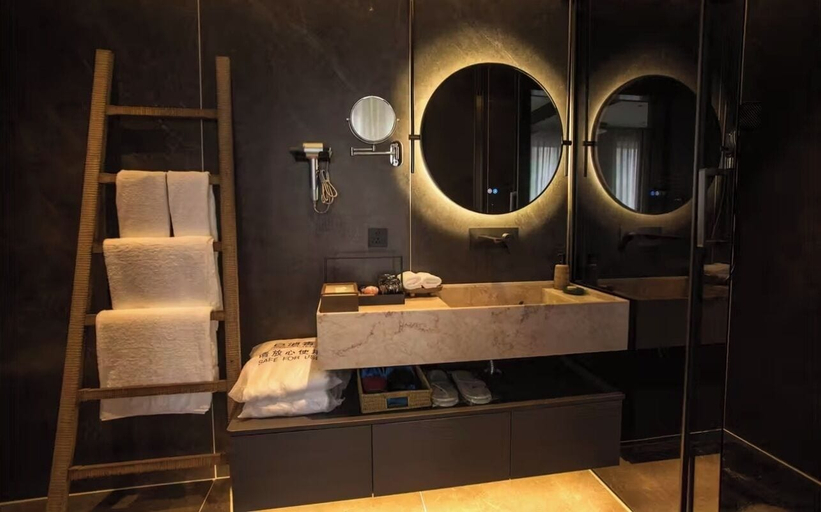 Bathroom 4, SHANHELISONGDAIMEIXUETINGYUAN, Shantou