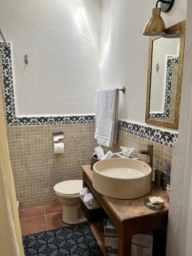 Bathroom 3, Tres Fuentes Hotel Boutique, Allende