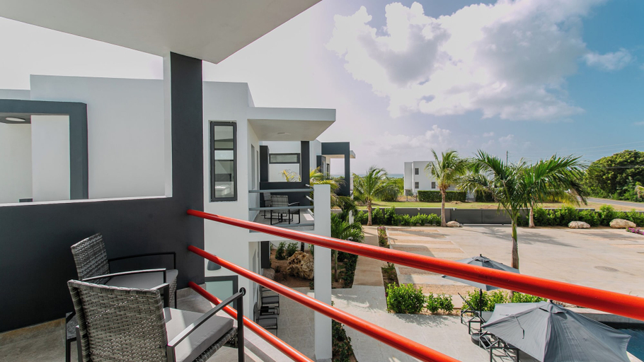 Others 5, Genesis Residences