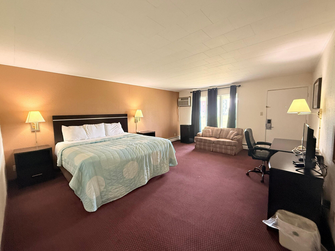 Bedroom 4, Knights Inn Kirksville, Adair