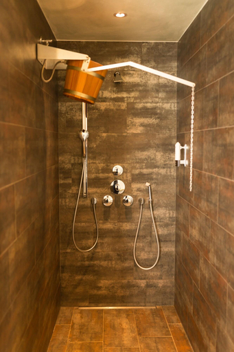 Bathroom 4, Schatzalp Snow & Mountain Resort, Prättigau/Davos