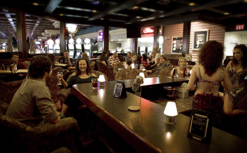 Food & Drinks 5, Service Plus Inn and Suites - Grande Prairie, Division No. 19