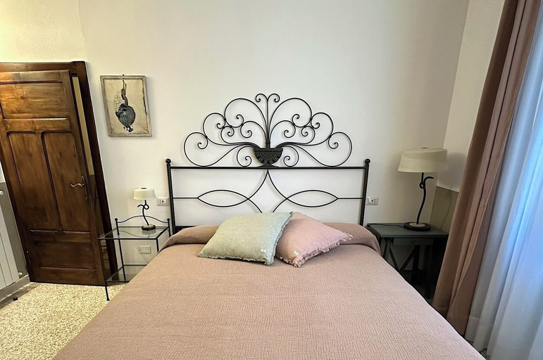 Bedroom 4, L'Altro Sapore Rooms, Grosseto