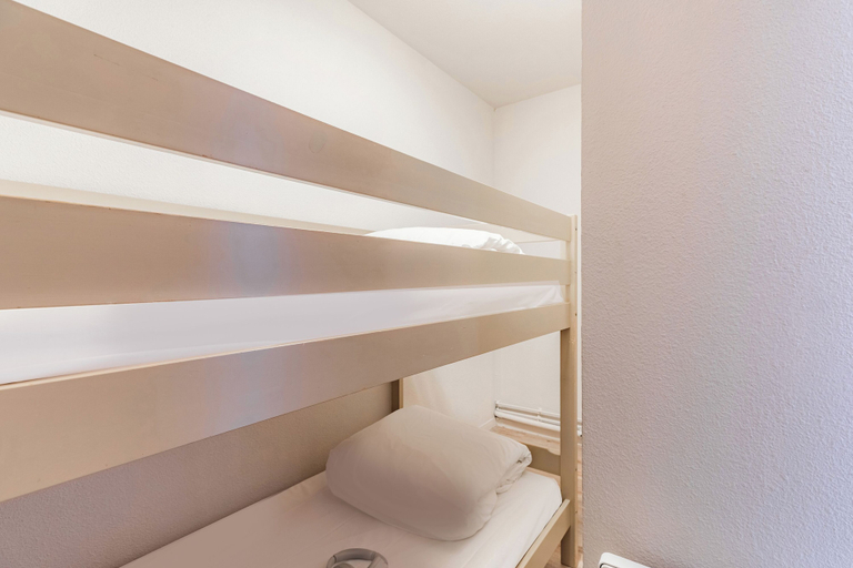 Bathroom 2, Appart'City Classic La Rochelle Centre, Charente-Maritime
