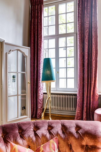 Public Area 2, Small Luxury Hotel De Witte Lelie, Antwerpen