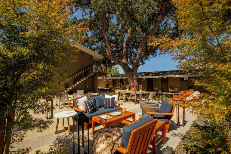 Others, The Cottages Hotel, San Mateo