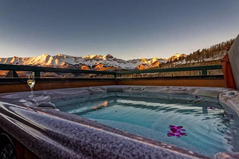Sport & Beauty 2, Inn at Lost Creek, San Miguel