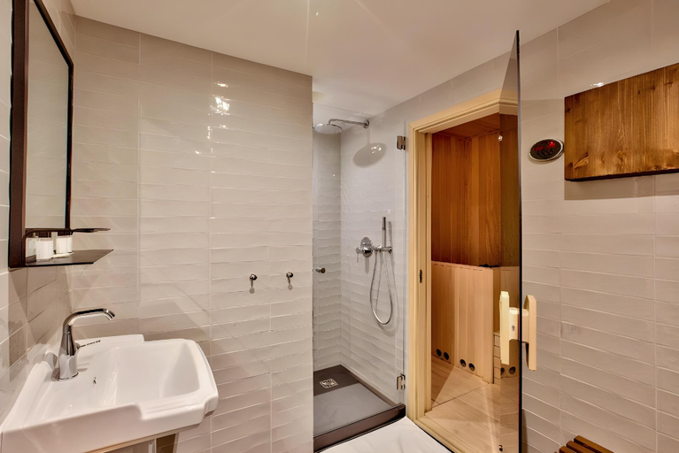 Bathroom 4, Maison Barbes, Paris